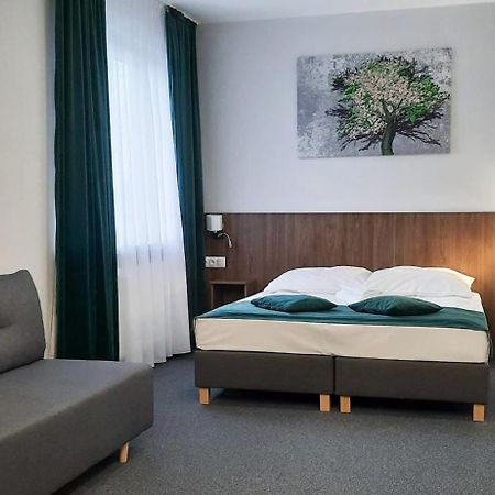 Eurohotel Baniocha Екстериор снимка
