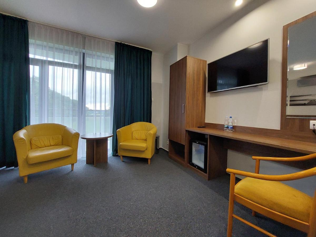 Eurohotel Baniocha Екстериор снимка